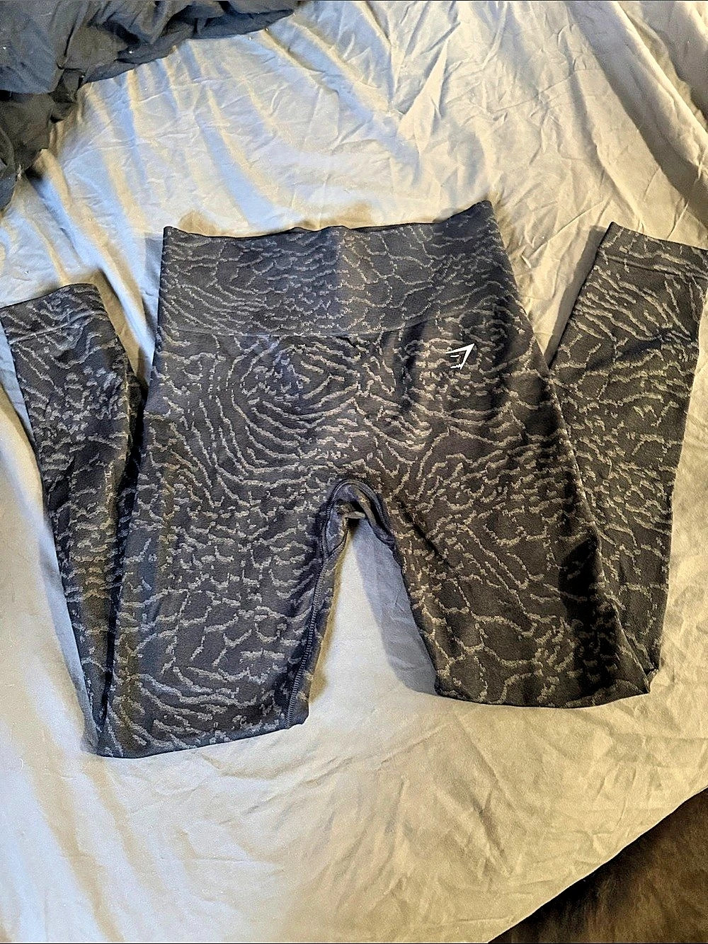 GYMSHARK Animal Print Athletic Leggings Size Medium